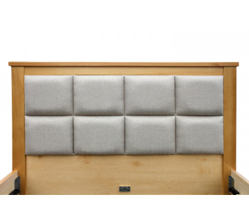 Кровать Классика с мягкой вставкой Кровать Классика с мягкой вставкой